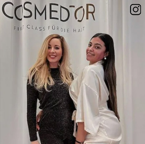 Model mit Beauty-Expertin